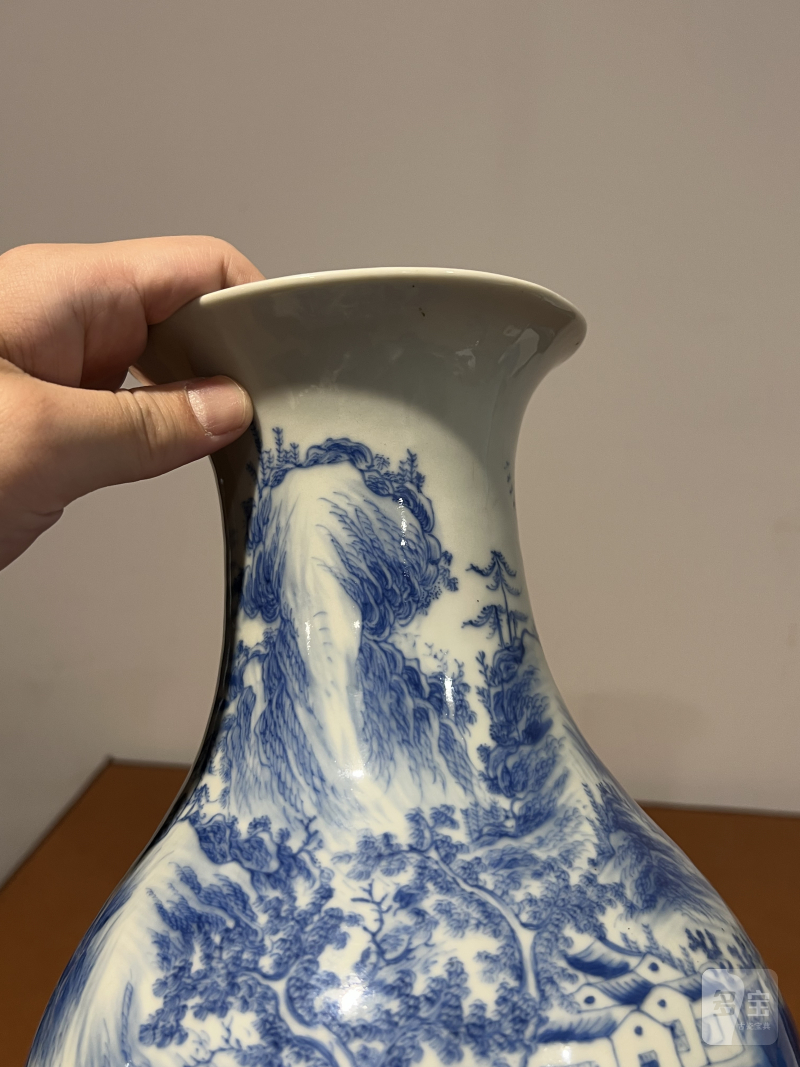 清中期 青花山水人物纹橄榄瓶 - 图6